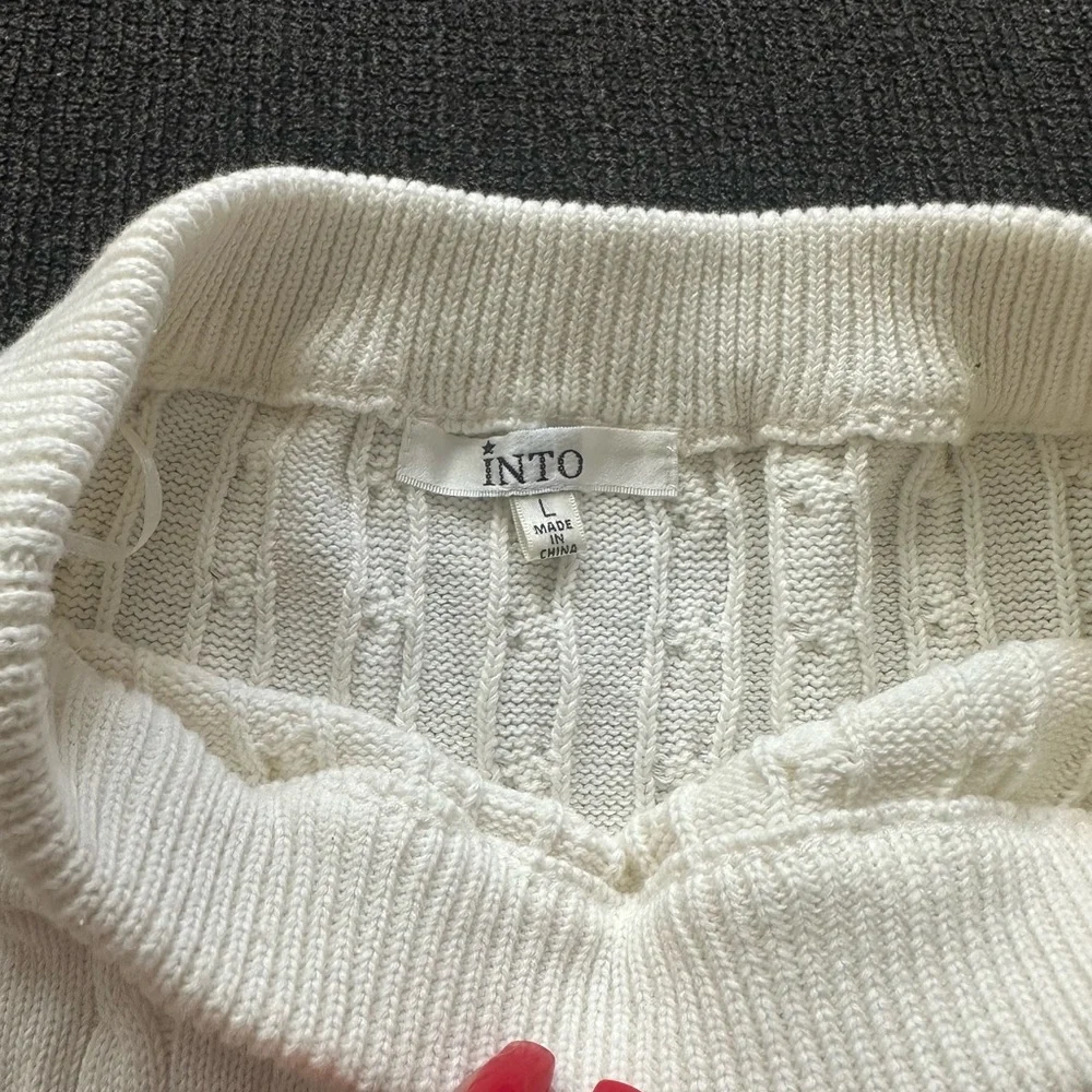 Elegant White Cable Knit Skirt - Picture 2 of 2